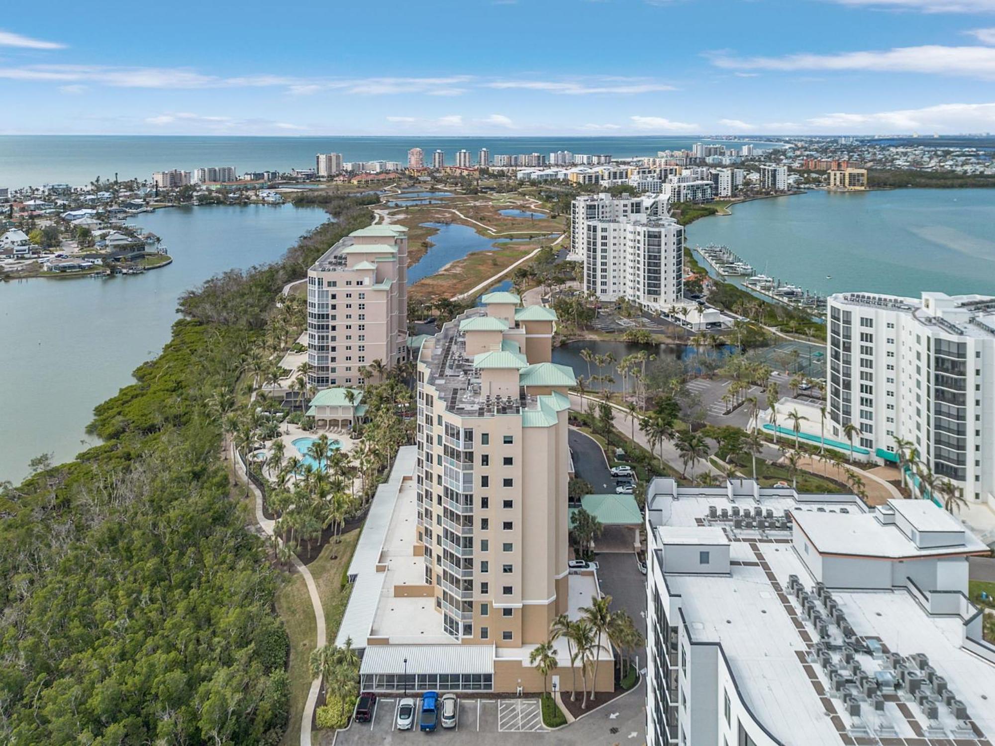Waterfront Condo W/ Bay Views, Pool & Tennis Court Fort Myers Beach Zewnętrze zdjęcie